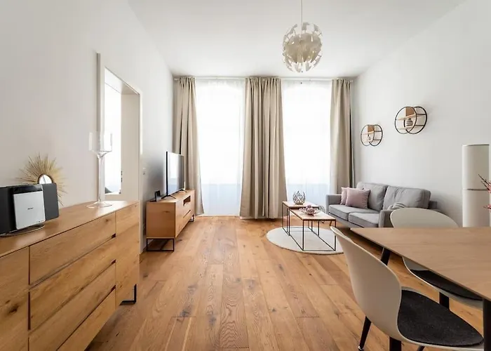 1br Oasis With Easy Access By Hm *