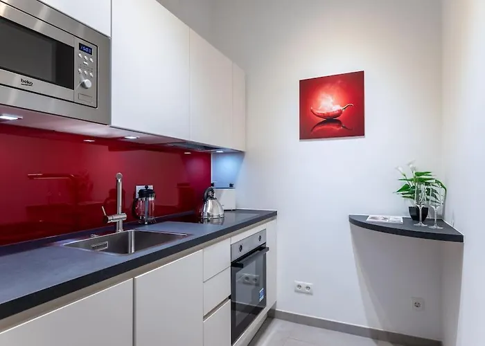 1br Oasis With Easy Access By Hm Apartment